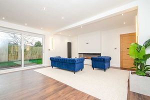 Photo 35- click for photo gallery